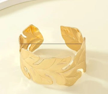 Larg Leaf Bracelet