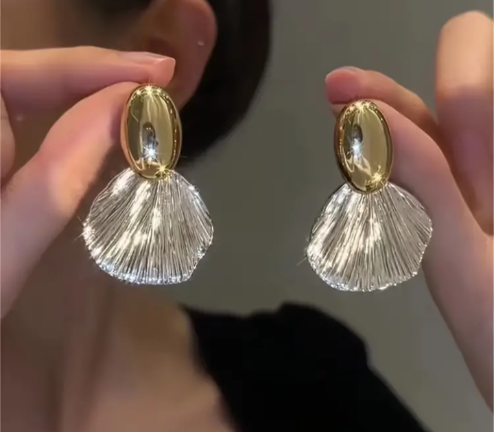 Dainty Shell Earrings Design