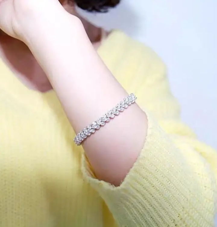 Versatile Alloy Bracelet