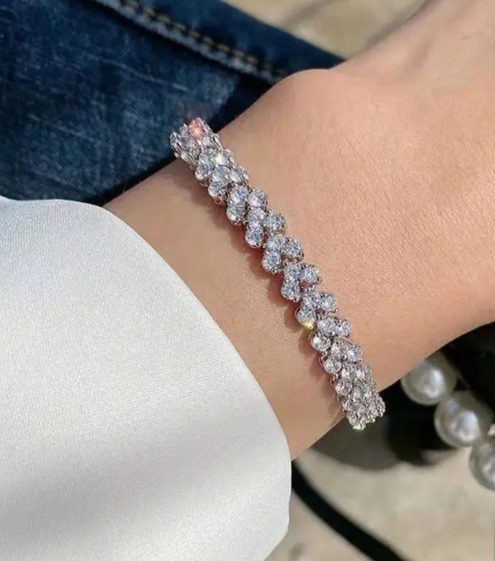 Versatile Alloy Bracelet