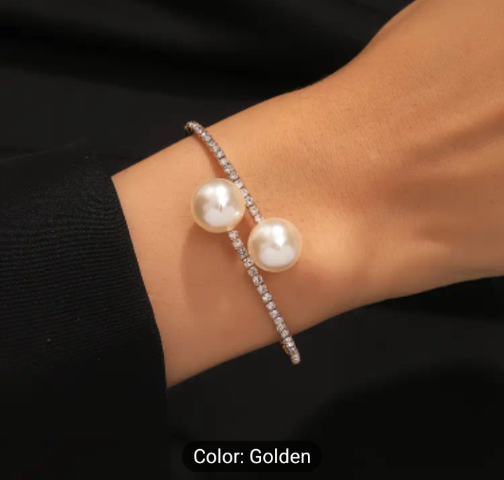 Pearl Design Bracelet