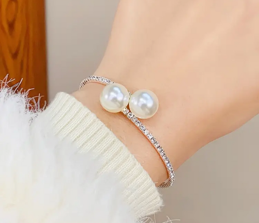 Pearl Design Bracelet