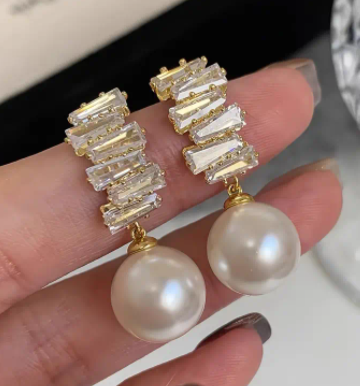 Luxurious Faux Pearl Earrings