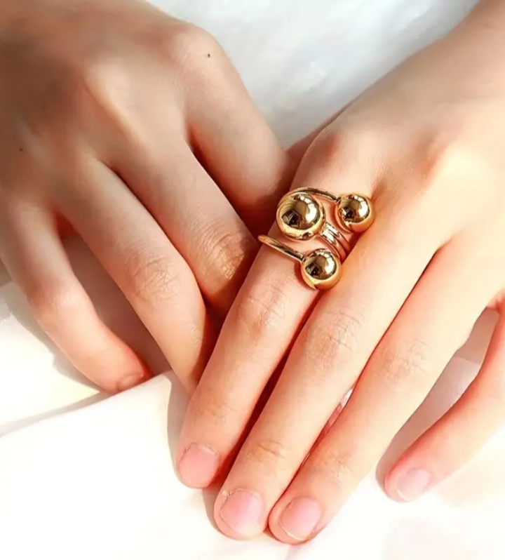 Chic Wrap Ring