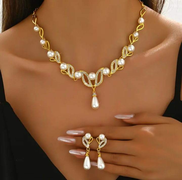 Luxury Imitation Pearl TearDrop Shape Set
